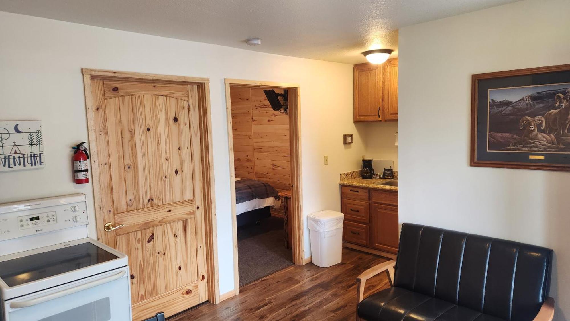 Beargrass Lodging & Rv Resort Hungry Horse Exteriör bild