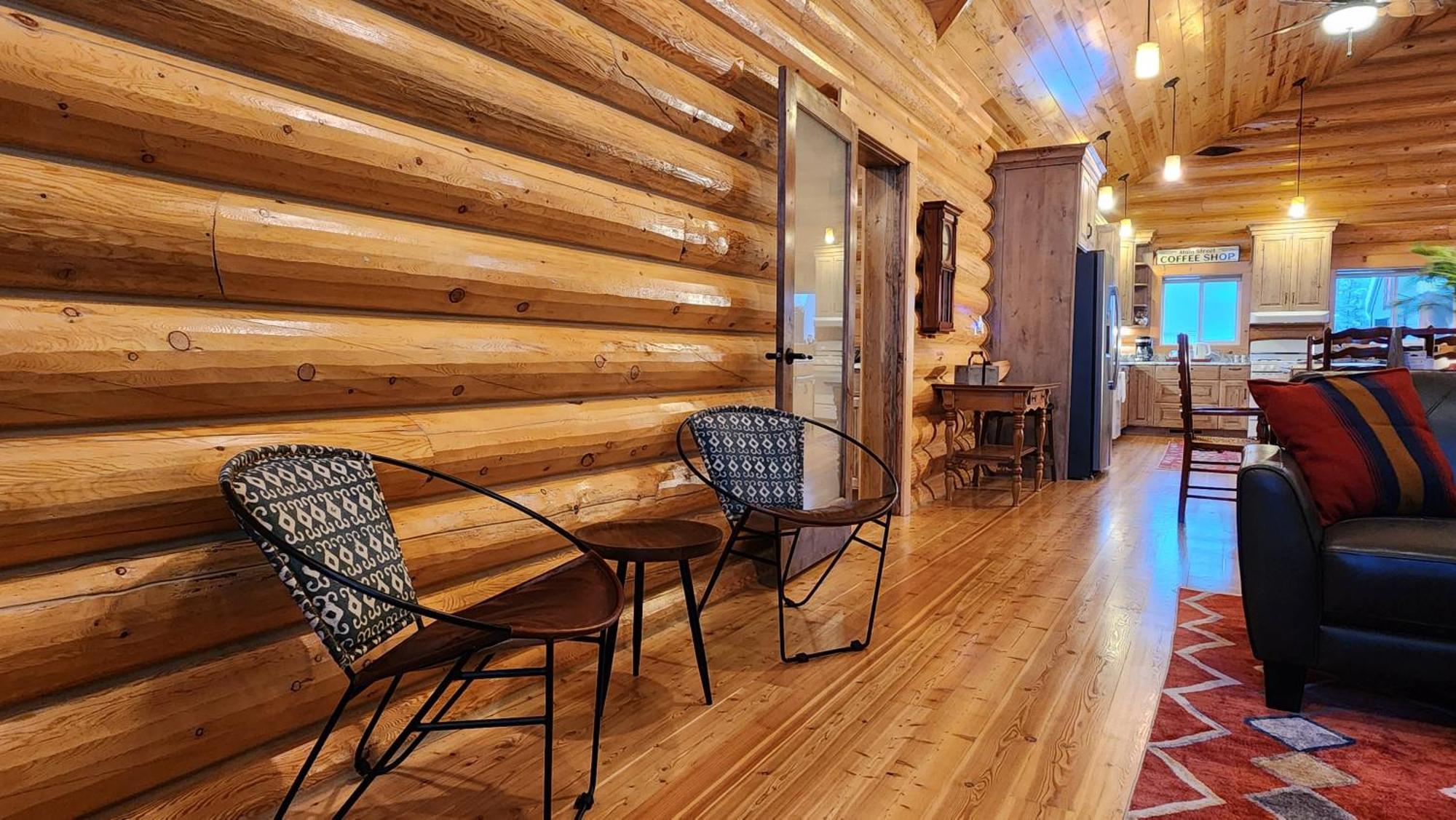 Beargrass Lodging & Rv Resort Hungry Horse Exteriör bild