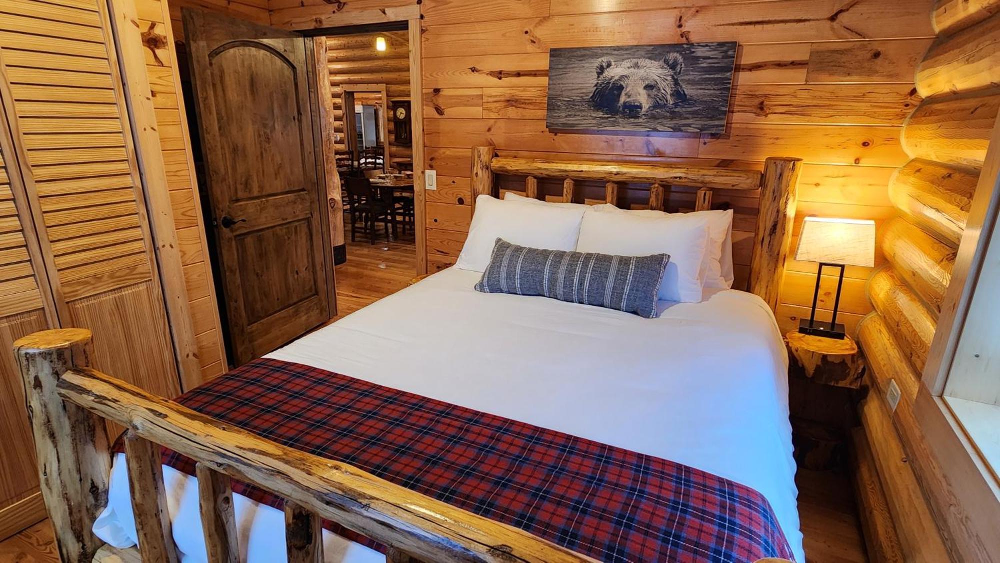 Beargrass Lodging & Rv Resort Hungry Horse Exteriör bild