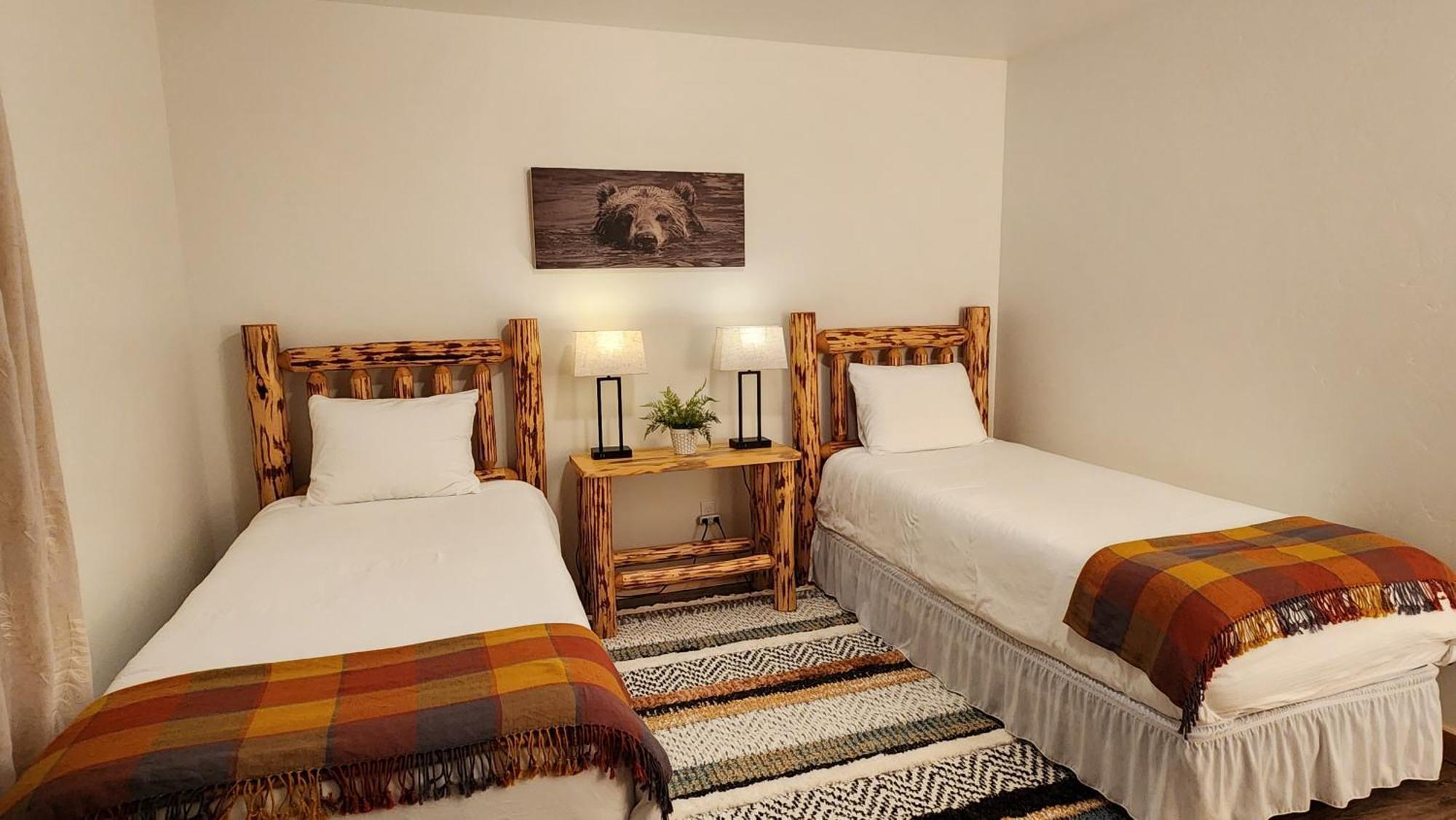Beargrass Lodging & Rv Resort Hungry Horse Exteriör bild