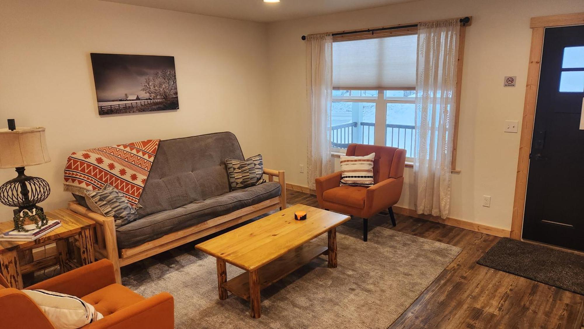 Beargrass Lodging & Rv Resort Hungry Horse Exteriör bild