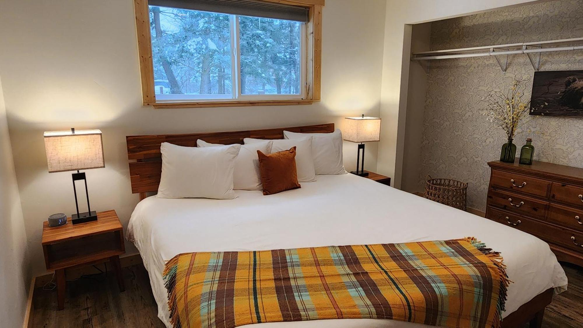 Beargrass Lodging & Rv Resort Hungry Horse Exteriör bild