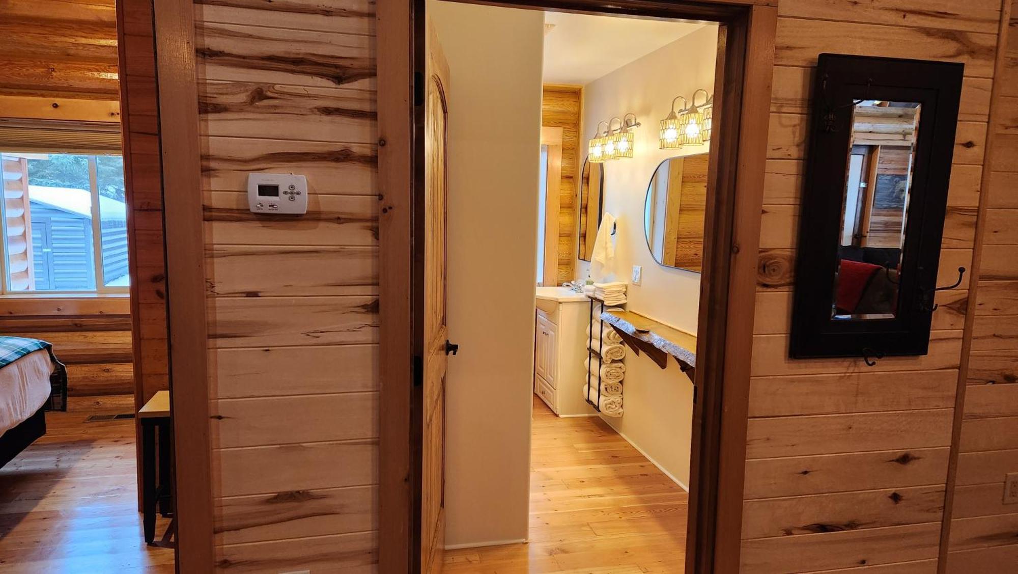Beargrass Lodging & Rv Resort Hungry Horse Exteriör bild